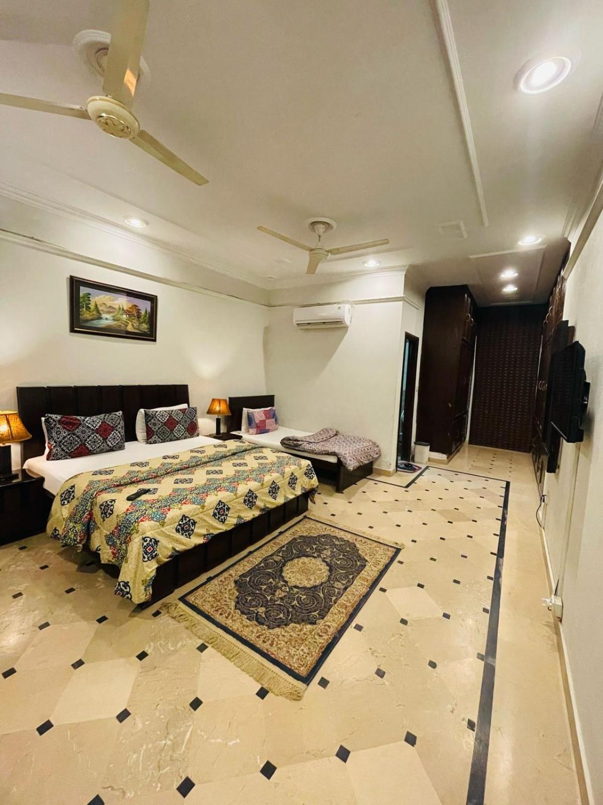 Mulberry Residence Luxury Rooms อิสลามาบัด ภายนอก รูปภาพ