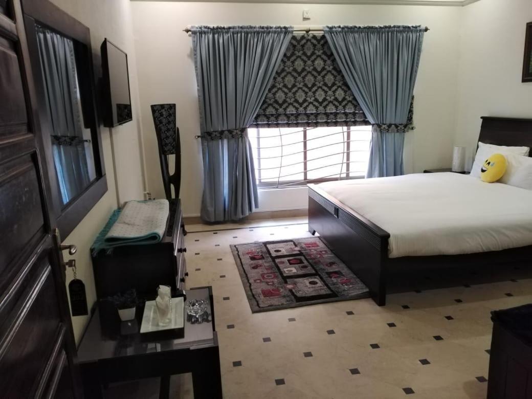 Mulberry Residence Luxury Rooms อิสลามาบัด ภายนอก รูปภาพ