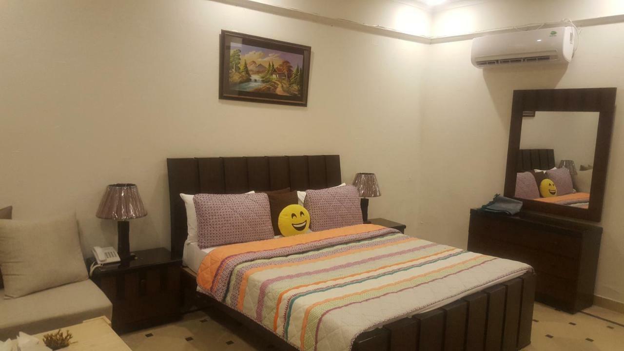 Mulberry Residence Luxury Rooms อิสลามาบัด ภายนอก รูปภาพ