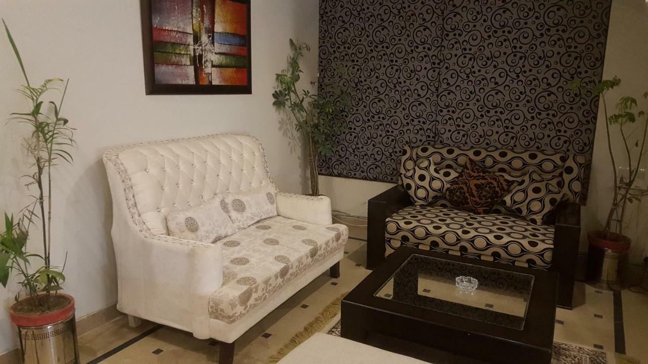 Mulberry Residence Luxury Rooms อิสลามาบัด ภายนอก รูปภาพ