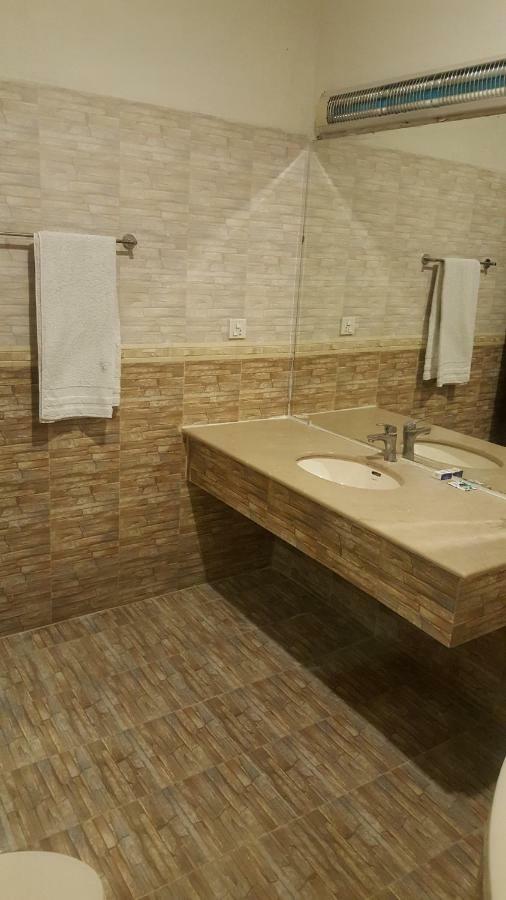 Mulberry Residence Luxury Rooms อิสลามาบัด ภายนอก รูปภาพ
