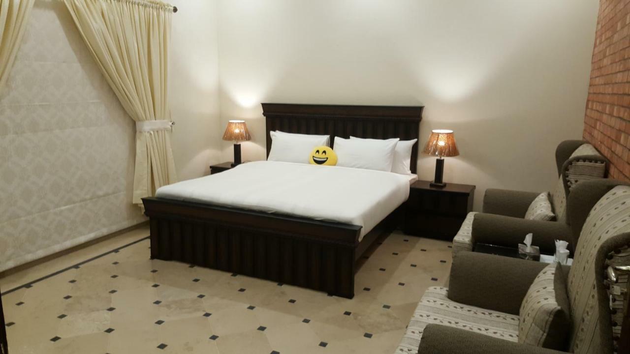 Mulberry Residence Luxury Rooms อิสลามาบัด ภายนอก รูปภาพ